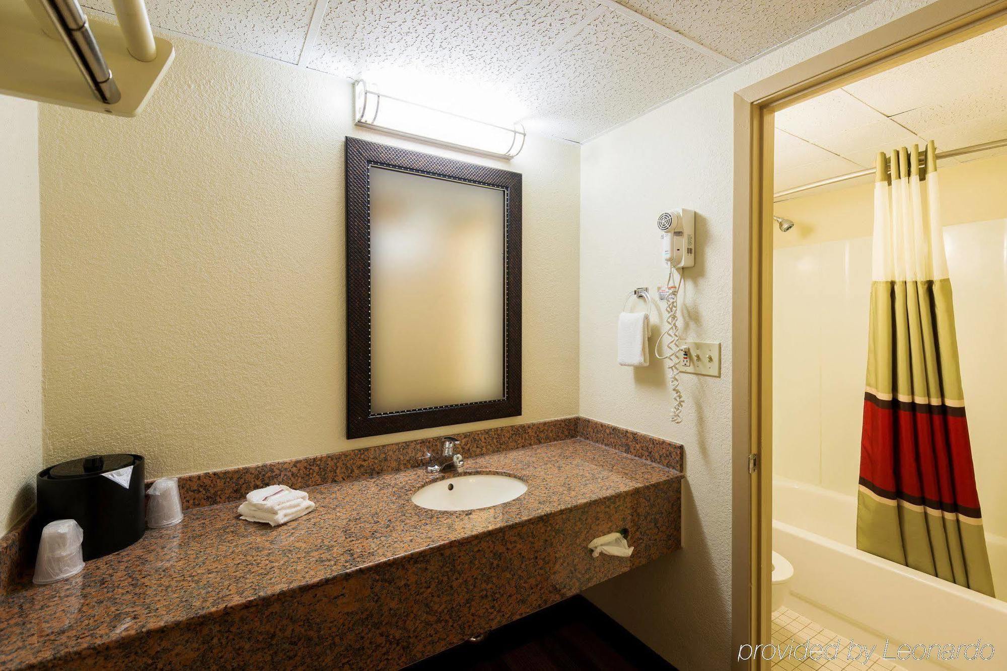 Red Roof Inn Bloomington - Normal/University Dış mekan fotoğraf